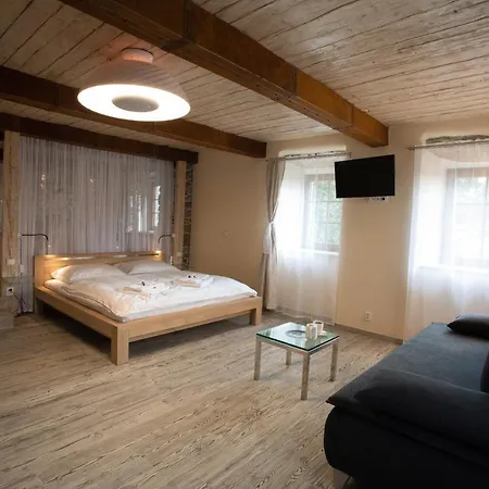 Vejrovna Gæstehus 3*