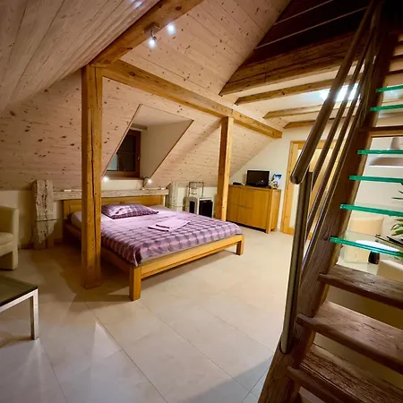 Pensión Vejrovna 3*