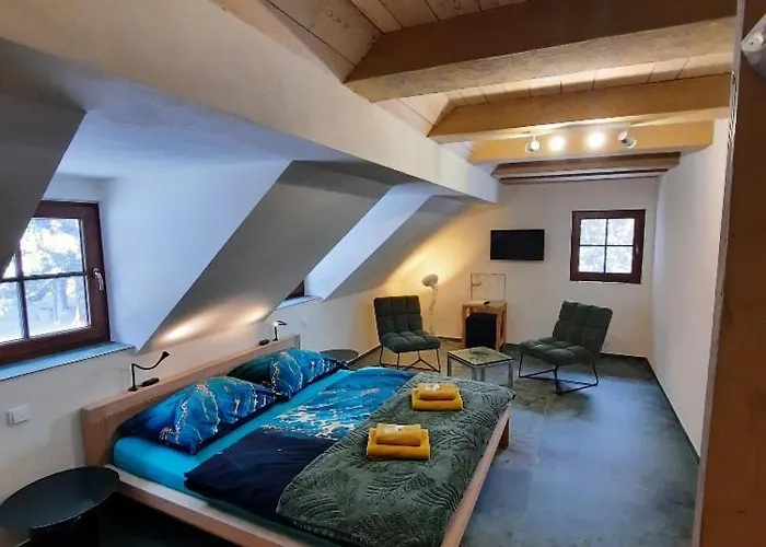宾兹美女樱旅馆 3* Přední Výtoň